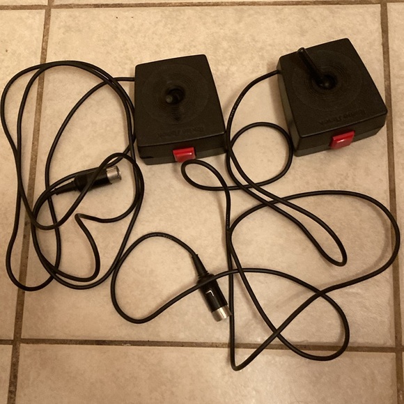 Radio Shack TRS-80 joysticks, game cable, game cartridge and Color Basic manual - Picture 5 of 12